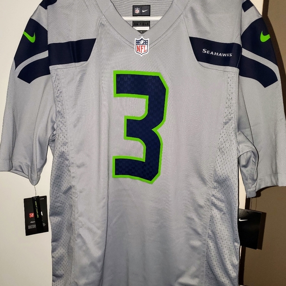 russell wilson nike gear